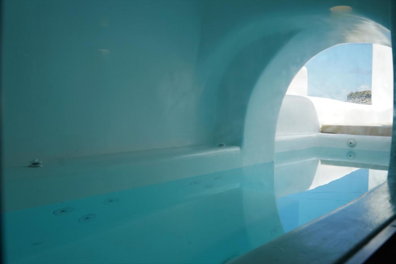 Oinos Luxury Suites Foinikiá Extérieur photo