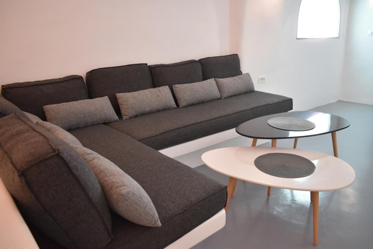 Oinos Luxury Suites Foinikiá Extérieur photo
