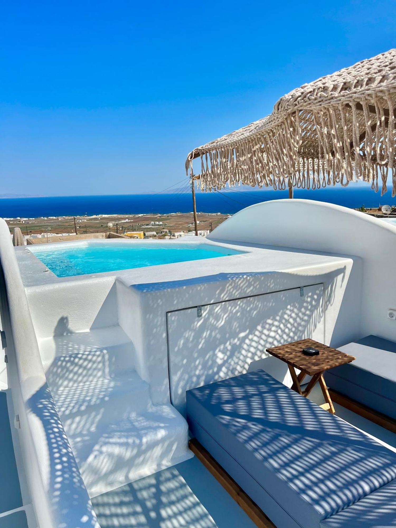 Oinos Luxury Suites Foinikiá Extérieur photo