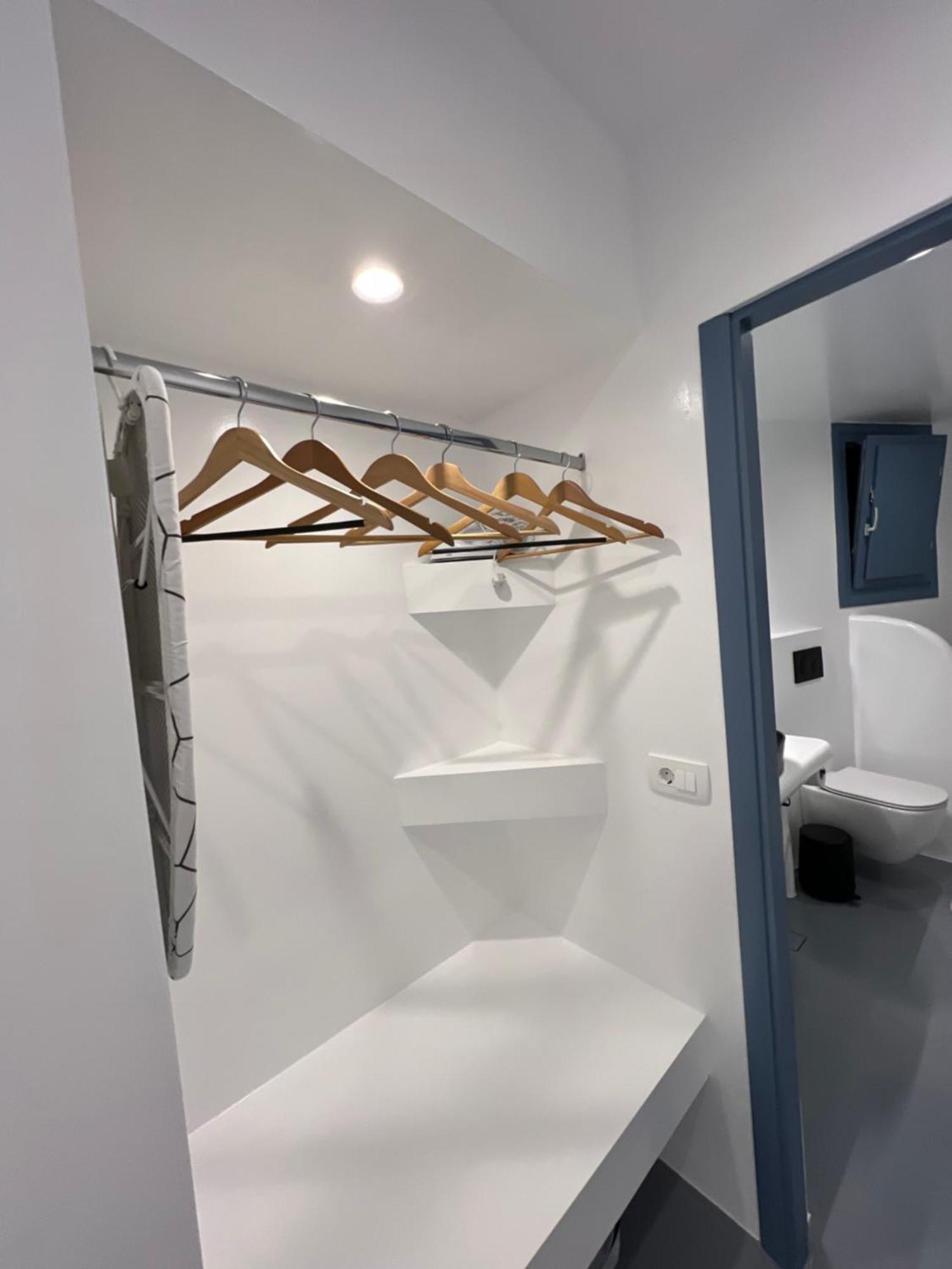 Oinos Luxury Suites Foinikiá Extérieur photo